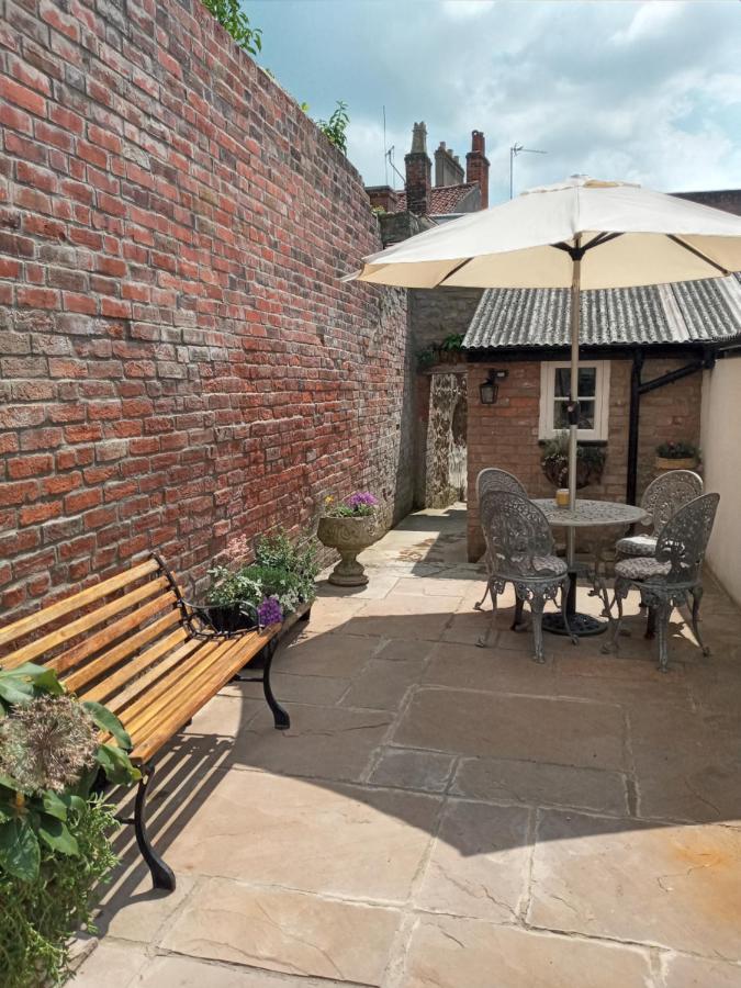 Delighful Self Catering In The Heart Of Glastonbury Bagian luar foto